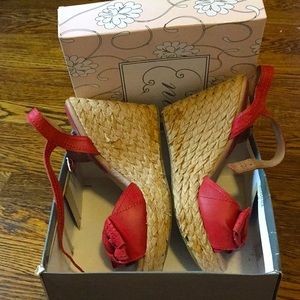 Red leather platform espadrille sandal NEW IN BOX